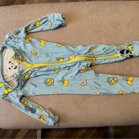 BELLABU BEAR BAMBOO CONVERTIBLE ZIPPY - Picture 3 of 3